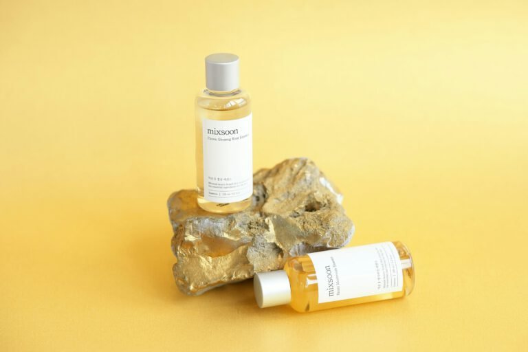 Mixsoon essences with a golden rock